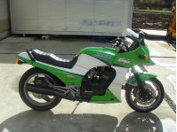     Kawasaki GPZ900R 1998  5