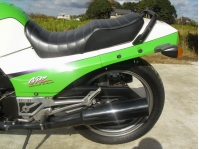     Kawasaki GPZ900R 1998  18