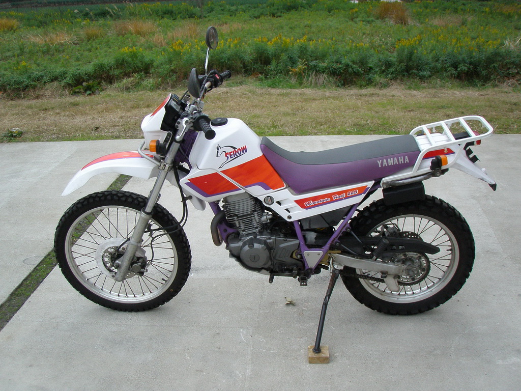 19547 км. Yamaha Serow225W. 