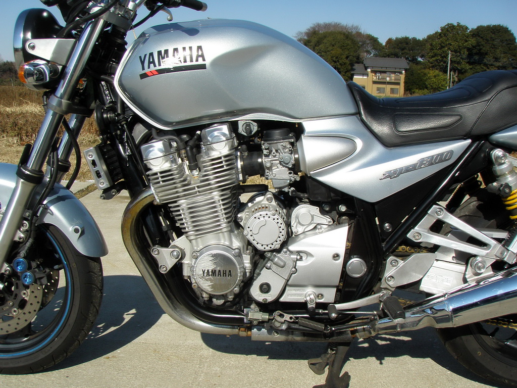 Пожалуй, XJR1300 один из самых мощных мотоциклов с двигателем воздушного ох...