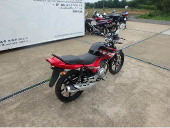     Yamaha YBR125 2014  9