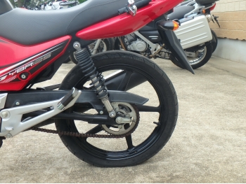     Yamaha YBR125 2014  16