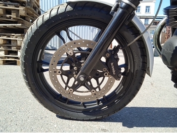     Moto Guzzi V7 Stone 2014  9