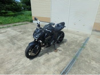     Kawasaki Z800 2014  13