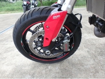     Ducati Hypermotard820 2013  14