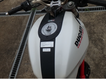     Ducati Monster1100 M1100 2009  22