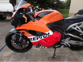     Honda CBR600RR-3A 2011  15