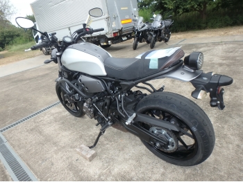     Yamaha XSR700 2017  11