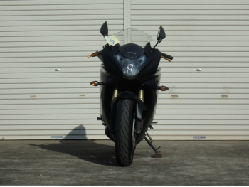     Honda CBR600F 2011  6