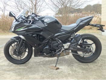     Kawasaki Ninja650A 2017  12
