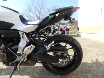     Yamaha MT-07 FZ07 2014  16