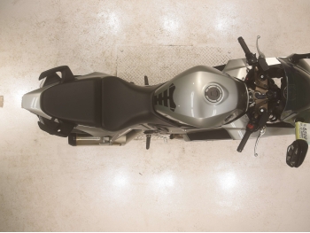     Honda VFR800F Interceptor 2015  3