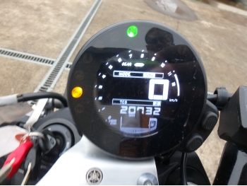     Yamaha XSR900 2016  19