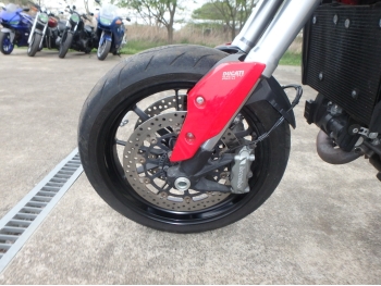     Ducati Hypermotard 820 2013  14