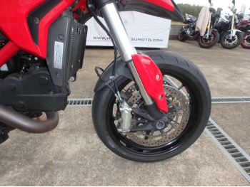     Ducati Hypermotard 820 2013  19