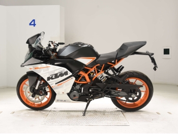     KTM RC 390 2015  1