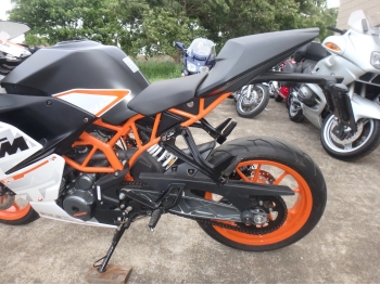     KTM RC 390 2015  15