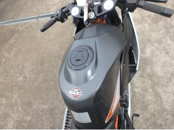     KTM RC 390 2015  21