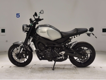     Yamaha XSR900 2016  1