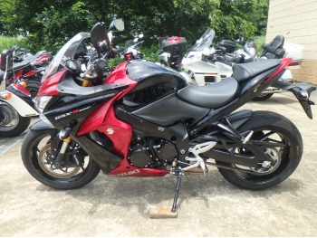     Suzuki GSX-S1000F 2016  11