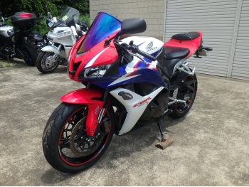     Honda CBR600RR-3A 2010  12