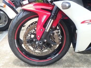     Honda CBR600RR-3A 2010  13