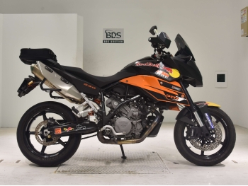     KTM 990 Supermoto T 2009  2