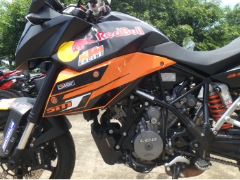     KTM 990 Supermoto T 2009  14