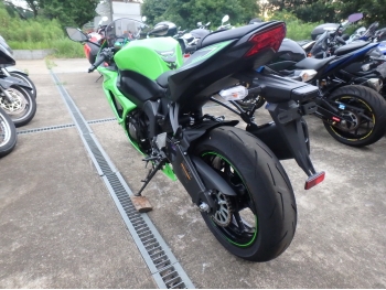     Kawasaki ZX-6RA Ninja 2015  8