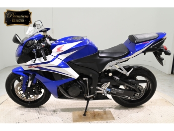     Honda CBR600RR-3 2007  1