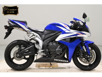     Honda CBR600RR-3 2007  2