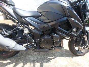     Suzuki GSX-S750 2018  17