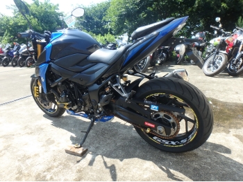     Suzuki GSX-S750 2017  11