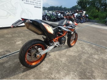     KTM 690 SMC R 2013  9