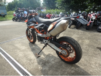     KTM 690 SMC R 2013  11