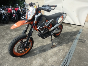     KTM 690 SMC R 2013  13