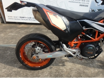     KTM 690 SMC R 2013  17