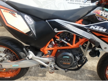     KTM 690 SMC R 2013  18