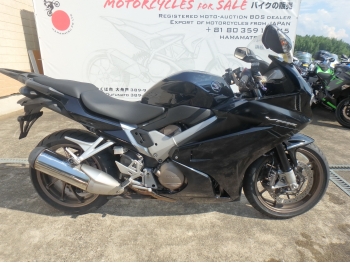     Honda VFR800F Interceptor 2014  8