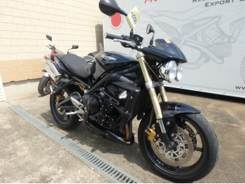     Triumph Street Triple 2009  7