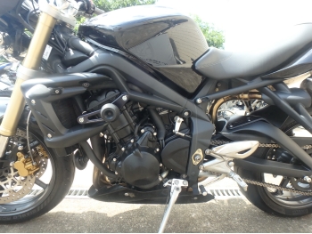     Triumph Street Triple 2009  15