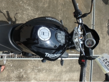     Triumph Street Triple 2009  22