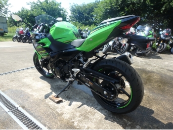     Kawasaki Ninja400-2 2018  11