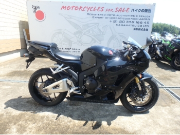     Honda CBR600RR 2013  3