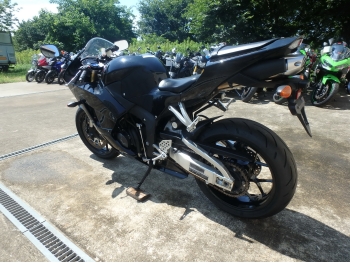     Honda CBR600RR 2013  6