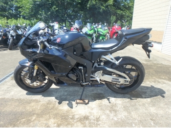     Honda CBR600RR 2013  7