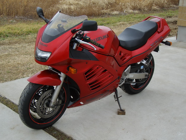 Suzuki RF 900 Street