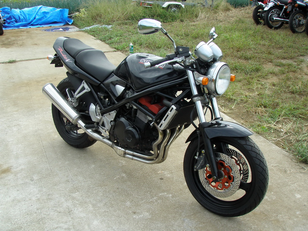 Suzuki Bandit 400v