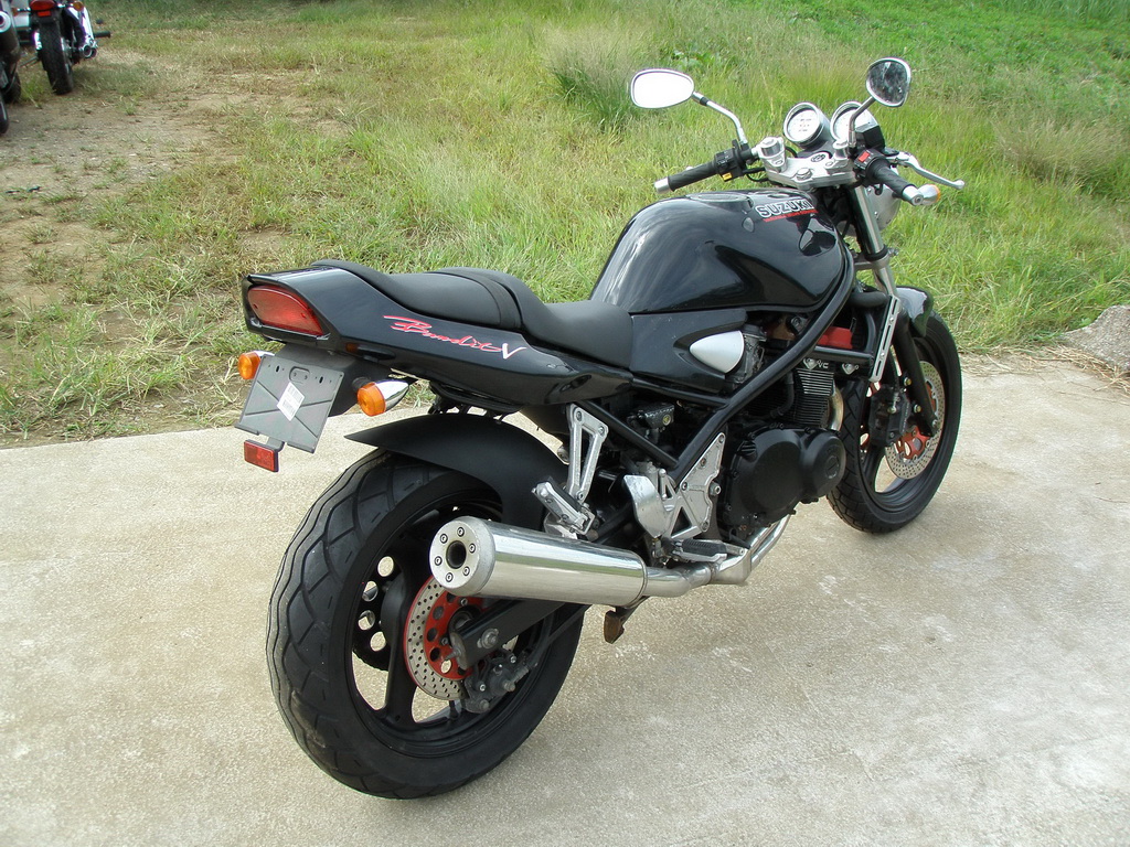 Suzuki Bandit 400 1