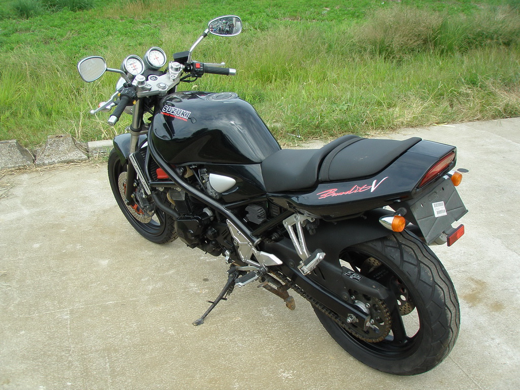 Suzuki Bandit 400 1920 1080